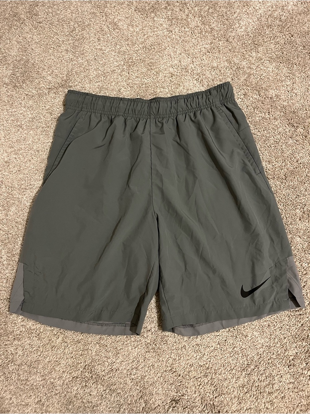 Nike Dri-Fit Men’s Athletic Performance Shorts Drawstring Pockets Size Medium
